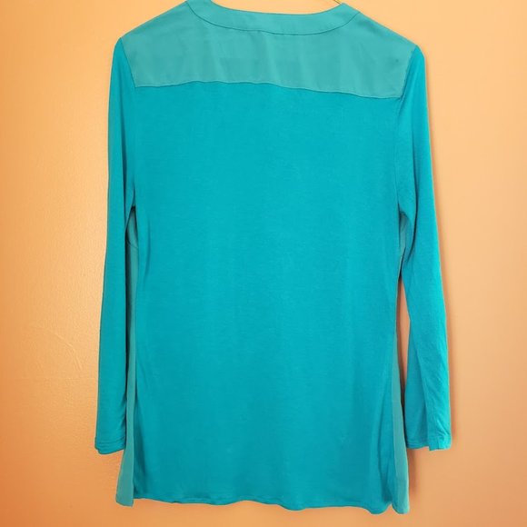 Banana Republic Roll Tab Utility Popover Shirt - Medium - Picture 2 of 7